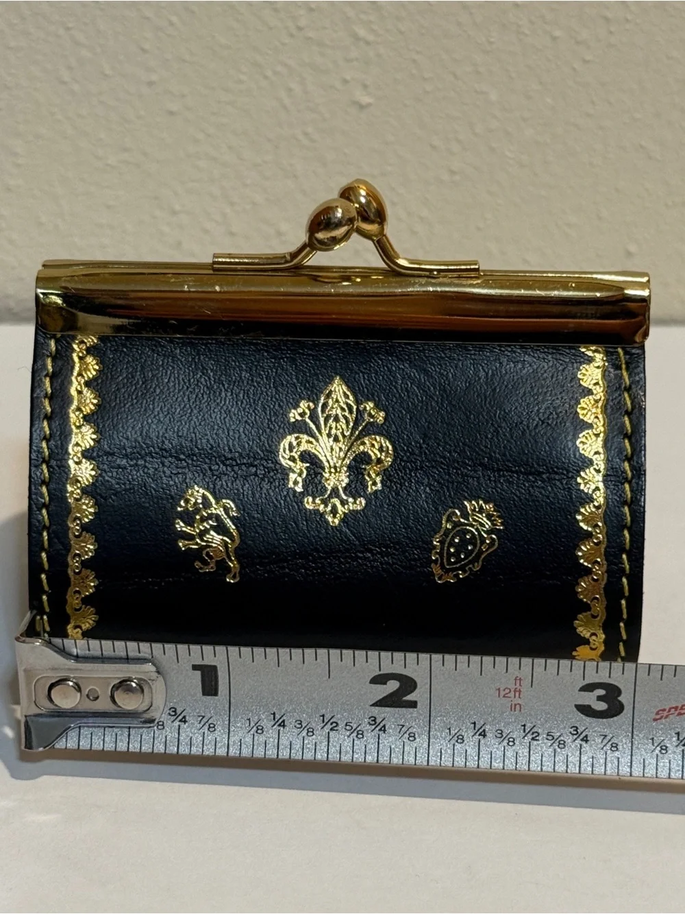 Vintage Fleur de Lis Kiss-Lock Coin Purse in Black and Gold Made in Italy